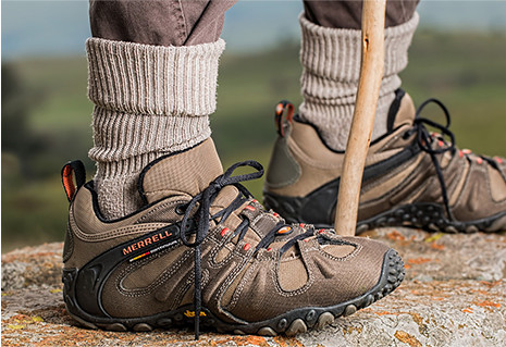 soulier de marche pour des pèlerinages réussis